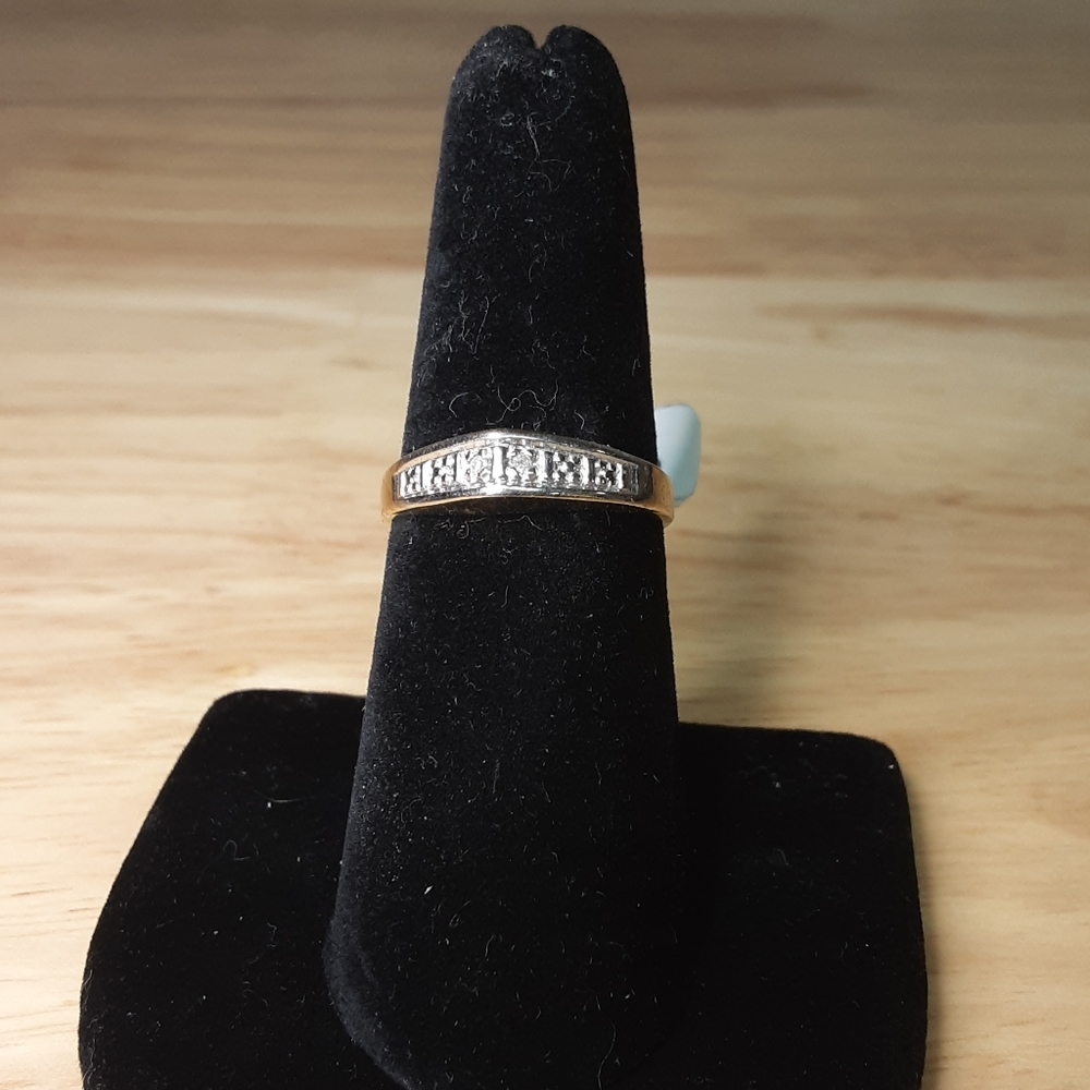 #669~Diamond Band